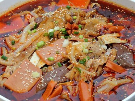 江蘇連云港冒菜店，用了拾翠坊冒菜底料后生意火爆！